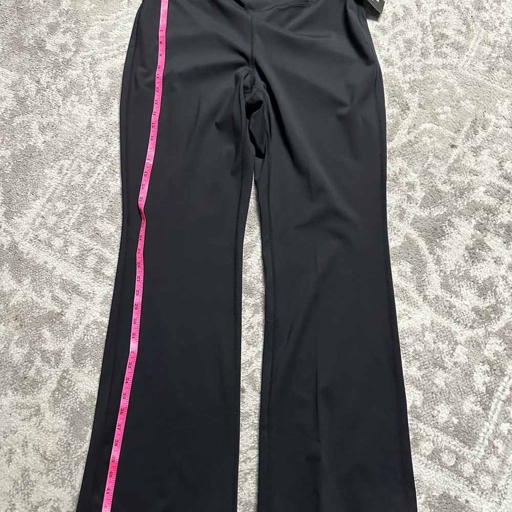 IDEAOLOGY Women's Black Flared Yoga Workout leggings Pants Sz 1X NWT - Picture 3 of 7